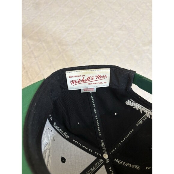 Mitchell & Ness Vintage Philadelphia Eagles Logo Embroidered SnapBack Hat - Picture 12 of 14